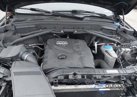 2015 Audi Q5 2.0T Premium z USA, uszkodzony, nr VIN WA1LFAFP3FA013733